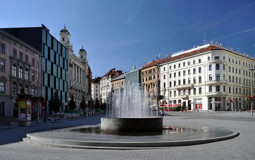 New Luxury Main Square Apartment